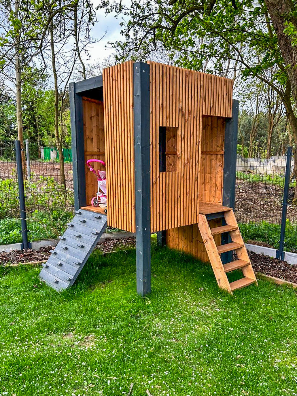 Domek dla dzieci - modern v1