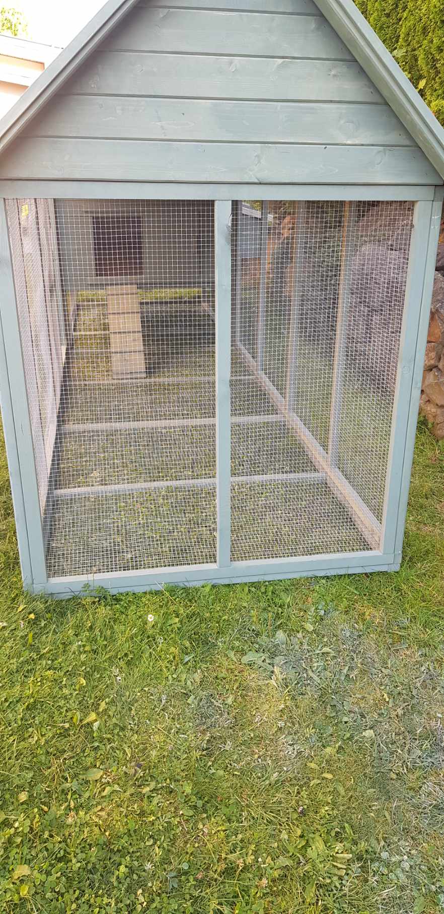 Kurnik GABI XXL ocieplony (12-16 kur) - środek linoleum