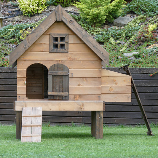 Kurnik STELLA z tarasem