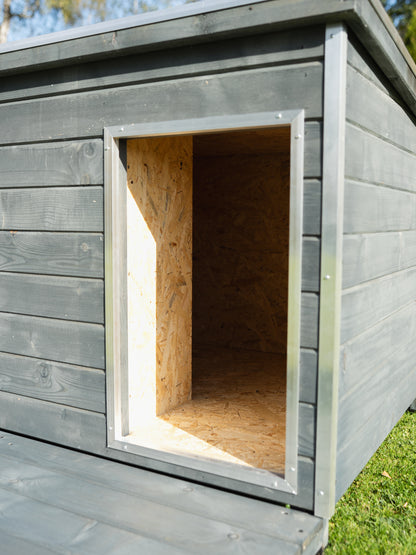 Buda dla psa ROCKY z tarasem - szara