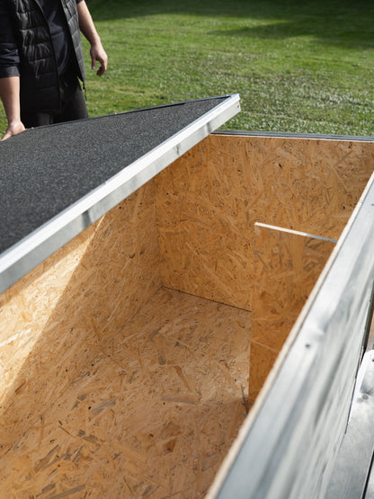 Buda dla psa ROCKY z tarasem - szara